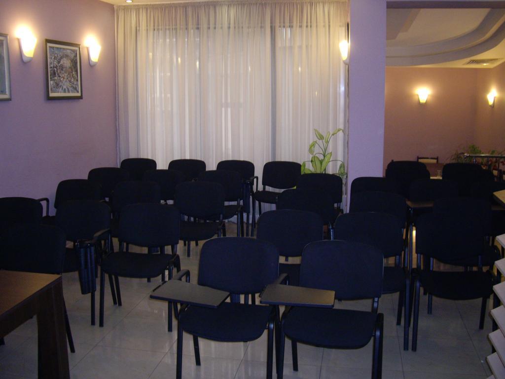 Family Hotel Avramov Vidin Exterior foto
